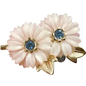 VTG 1950s Brooch White Plastic Flower Blue Rhinestone Center Gold Tone Pin